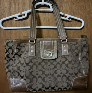 Coach Hampton Signature Tote